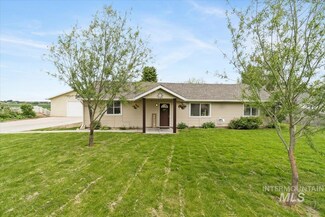 25654 Ember Rd, Middleton, ID 83644