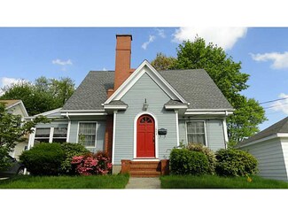 160 Grace St, Cranston, RI 02910