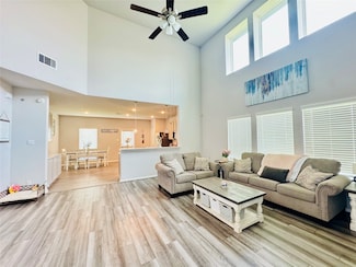 8835 Willet St, Baytown, TX 77521