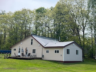 2039 W 14th St, Sault Sainte Marie, MI 49783