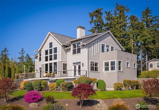 884 Saratoga Way, Camano Island, WA 98282