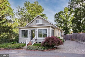 67 Green St, Mount Holly, NJ 08060