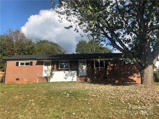 849 Crestway Dr, Newton, NC 28658