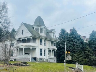 105 York Ave, Towanda, PA 18848