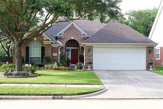 15630 Brookwood Lake Place, Sugar Land, TX 77498
