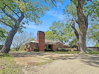 2709 Dalrock Rd, Rowlett, TX 75088
