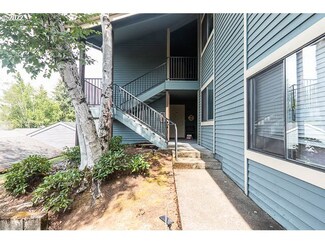 10220 SE Talbert St Unit 10220, Clackamas, OR 97015