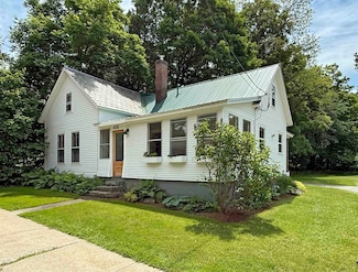 418 E Main St, Middlebury, VT 05753