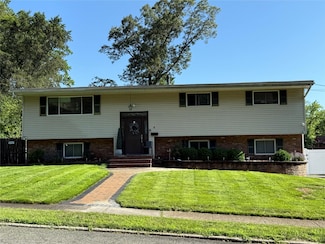 4 Tilda Ln, New City, NY 10956