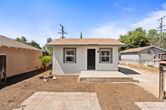 425 E Weldon Ave, Fresno, CA 93704