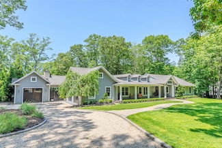 61 Crooked Oak Rd, Port Jefferson, NY 11777
