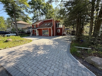 2131 Freedom Way, Pocono Summit, PA 18346