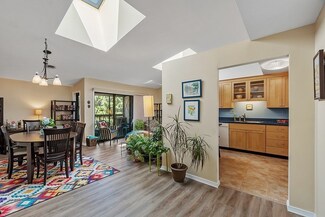 15 Thompson Dr Unit 19, Randolph, MA 02368
