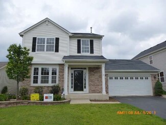 318 Red Sky Dr, Saint Charles, IL 60175