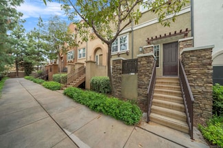 9810 Old Tree Ln, Santee, CA 92071