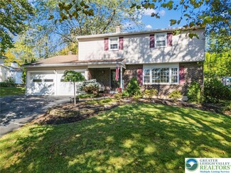 53 Blenheim Dr, Easton, PA 18045