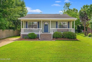 305 Missouri Ave, Lynn Haven, FL 32444