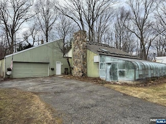 83 Timberbrook Rd, Rockaway, NJ 07866
