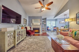 1603 Marsh Ln Unit 301, Carrollton, TX 75006