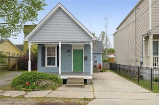 7464 Pitt St, New Orleans, LA 70118