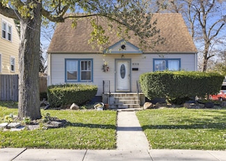 8318 White Oak Ave, Munster, IN 46321