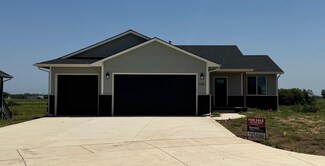 5301 W 42nd Ct S, Wichita, KS 67215