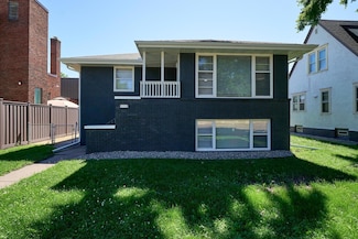 1284 Snelling Ave N, Saint Paul, MN 55108