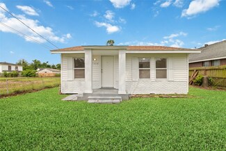 7010 Duan St, Houston, TX 77022