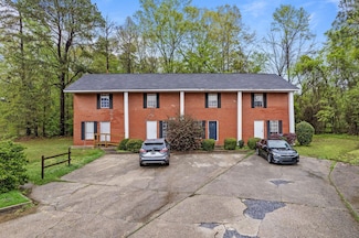 1222 Beverly Hills Rd, Hattiesburg, MS 39401