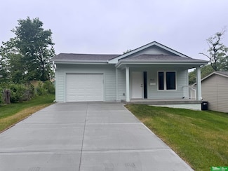 3925 Burdette St, Omaha, NE 68111