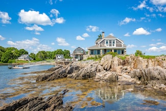 48 Little Island Rd, Harpswell, ME 04079