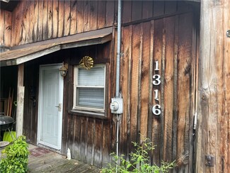 1316 3rd St, New Brighton, PA 15066