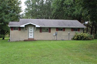 176 Stable Ln, Lake Stonycreek, PA 15560