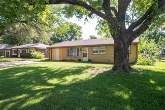 1712 Ranser Rd, Manhattan, KS 66502