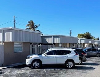 1302 Gateway Dr, Lantana, FL 33462