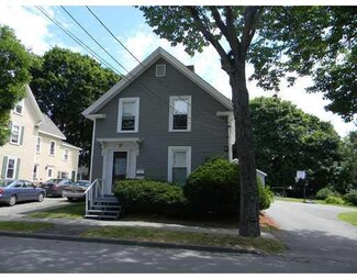 91 Maple St, Bangor, ME 04401