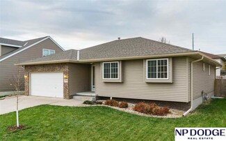 2510 Hummingbird Cir, Bellevue, NE 68123