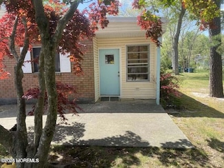 10 Hemlock St Unit D, Toms River, NJ 08757