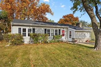 1636 W 22nd St, Lawrence, KS 66046