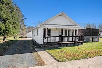 760 S Roth St, Reed City, MI 49677