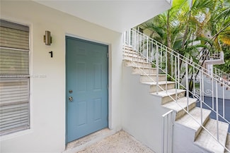 858 SW 2nd St Unit 1, Miami, FL 33130