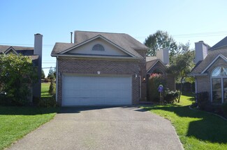 2044 Glade Ln, Lexington, KY 40513