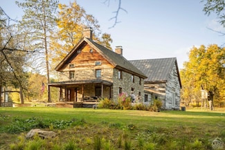 40 Hellbrook Ln, Ulster Park, NY 12487