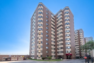 7337 S South Shore Dr Unit 609, Chicago, IL 60649