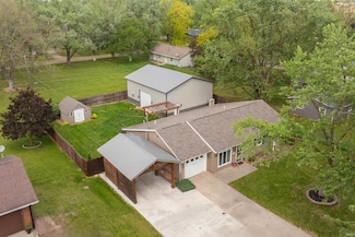 231 E Elm St, Millersburg, IN 46543
