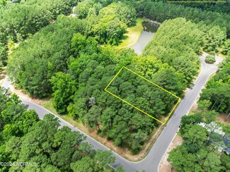 107 Loblolly Ct, Wallace, NC 28466