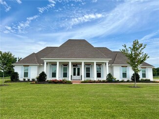 277 Links Dr, Alexandria, LA 71303