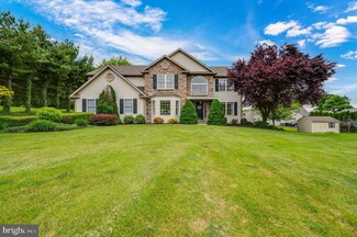 735 Rivervale Rd, Reading, PA 19605