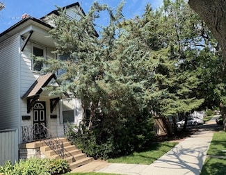 4104 W Newport Ave, Chicago, IL 60641