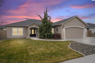8411 W Bruneau Place, Kennewick, WA 99336